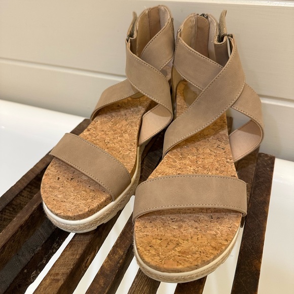 Adrienne Vittadini Shoes - Adrienne Vittadini Sport Cape Ann Taupe Wedge Sandals